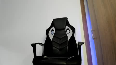 Mike Belle online show from January 2026 03:39:02 PM