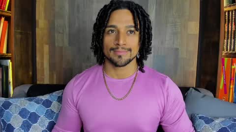 Snapshot of mike_estevess chatting on February 2025 04:15:02 AM online show from February 2025 04:15:02 AM