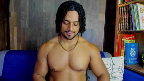 Snapshot of mike_estevess chatting on February 2025 12:40:01 PM online show from February 2025 12:40:01 PM