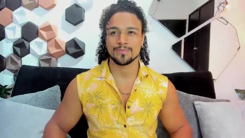 Snapshot of mike_estevess chatting on March 2025 12:20:01 PM online show from March 2025 12:20:01 PM