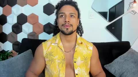 Snapshot of mike_estevess chatting on March 2025 06:58:02 PM online show from March 2025 06:58:02 PM