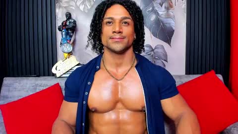 Snapshot of mike_estevess chatting on September 2025 06:30:01 PM online show from September 2025 06:30:01 PM
