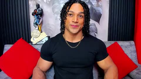 Snapshot of mike_estevess chatting on October 2025 01:53:02 PM online show from October 2025 01:53:02 PM
