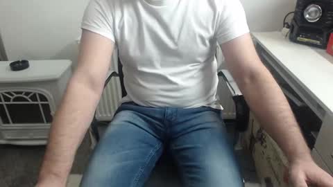 Snapshot of mike_master30 chatting on January 2025 06:31:02 AM MikeMaster online show from January 2025 06:31:02 AM