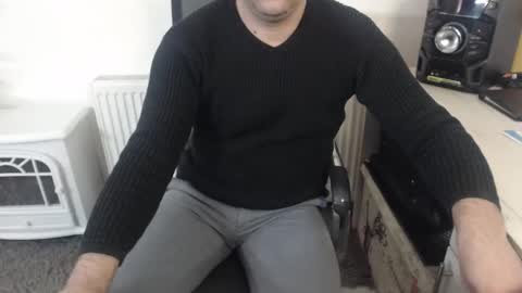 Snapshot of mike_master30 chatting on February 2025 08:06:01 AM MikeMaster online show from February 2025 08:06:01 AM