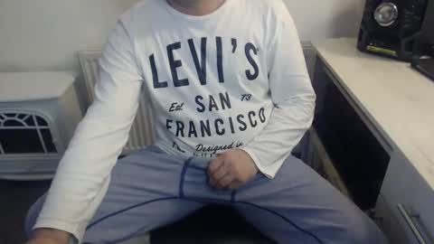 Snapshot of mike_master30 chatting on February 2025 09:24:01 AM MikeMaster online show from February 2025 09:24:01 AM