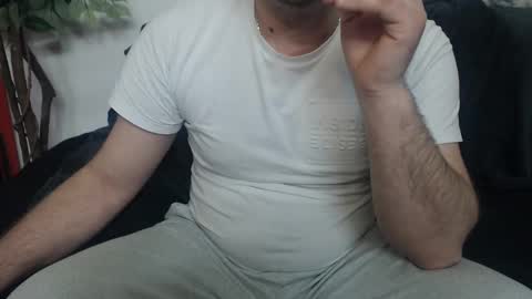 Snapshot of mike_master30 chatting on February 2025 08:38:01 AM MikeMaster online show from February 2025 08:38:01 AM