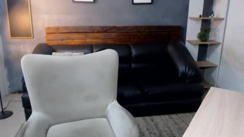 Snapshot of mike_montoya chatting on May 2026 10:28:01 PM Mike Montoya online show from May 2026 10:28:01 PM