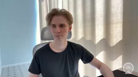 Snapshot of mike_wazowski_321 chatting on May 2026 12:44:01 PM Mike Wazowski online show from May 2026 12:44:01 PM