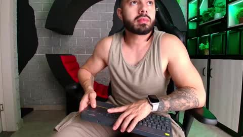 Mike Blare online show from January 2025 07:11:01 PM