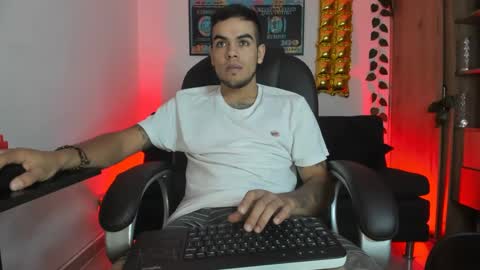 Snapshot of mikee_scooth chatting on January 2025 08:16:02 PM mikee_scooth online show from January 2025 08:16:02 PM