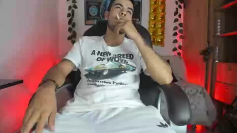 Snapshot of mikee_scooth chatting on January 2025 01:42:02 AM mikee_scooth online show from January 2025 01:42:02 AM