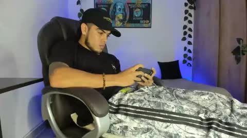 Snapshot of mikee_scooth chatting on March 2025 07:23:02 AM mikee_scooth online show from March 2025 07:23:02 AM