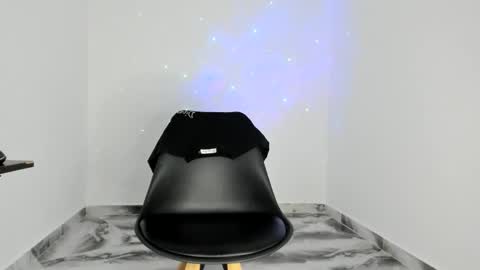 mikee_scooth online show from December 2025 08:10:02 AM