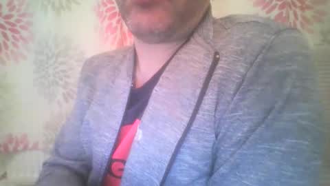 mikehockishuge9 online show from December 2025 12:26:01 AM