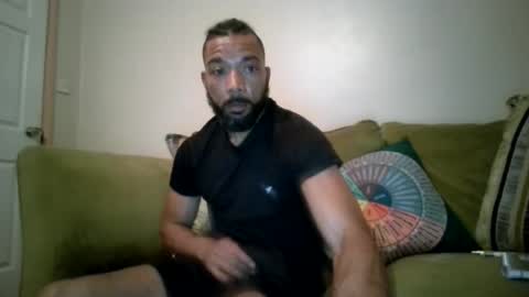 Snapshot of mikelovejones chatting on July 2026 11:36:02 PM mikelovejones online show from July 2026 11:36:02 PM