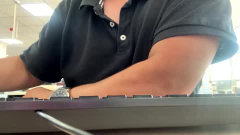 miker1239 online show from January 2026 03:05:01 PM