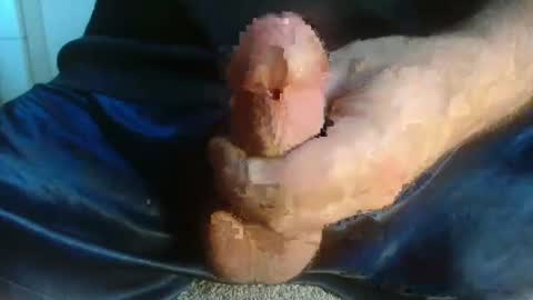 Snapshot of miketrike137 chatting on December 2024 08:00:01 PM miketrike137 online show from December 2024 08:00:01 PM