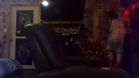 Snapshot of mikey33436 chatting on September 2025 10:33:01 PM Michael online show from September 2025 10:33:01 PM