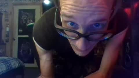 Snapshot of mikey33436 chatting on September 2025 01:09:02 AM Michael online show from September 2025 01:09:02 AM