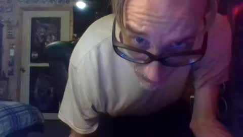 Snapshot of mikey33436 chatting on October 2025 07:10:02 PM Michael online show from October 2025 07:10:02 PM