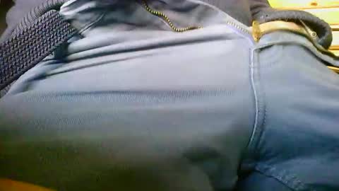 mikeybed online show from April 2026 02:43:01 PM