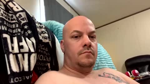 Snapshot of mikeylikesit2222 chatting on December 2024 09:28:02 PM mikeylikesit2222 online show from December 2024 09:28:02 PM