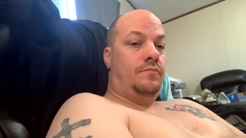 Snapshot of mikeylikesit2222 chatting on January 2025 09:36:01 PM mikeylikesit2222 online show from January 2025 09:36:01 PM