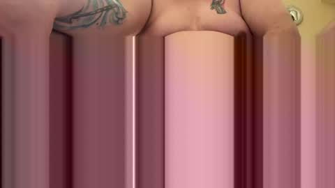 Snapshot of mikeylikesit2222 chatting on March 2025 10:51:01 AM mikeylikesit2222 online show from March 2025 10:51:01 AM