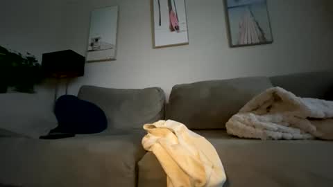 Snapshot of mikeywhite123 chatting on January 2026 12:33:02 PM mikeywhite123 online show from January 2026 12:33:02 PM