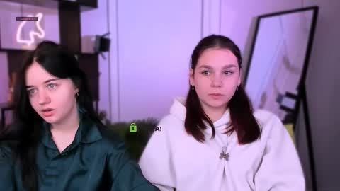 Snapshot of miki_ti chatting on February 2026 06:12:01 AM miki_ti online show from February 2026 06:12:01 AM