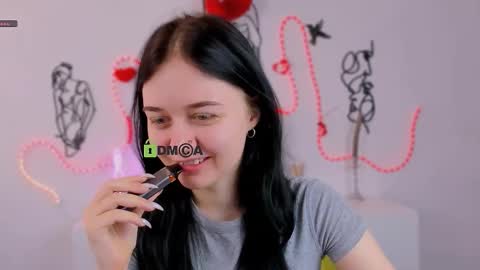 Snapshot of miki_ti chatting on February 2026 05:59:02 AM miki_ti online show from February 2026 05:59:02 AM