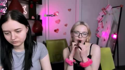 Snapshot of miki_ti chatting on February 2026 04:25:01 PM miki_ti online show from February 2026 04:25:01 PM