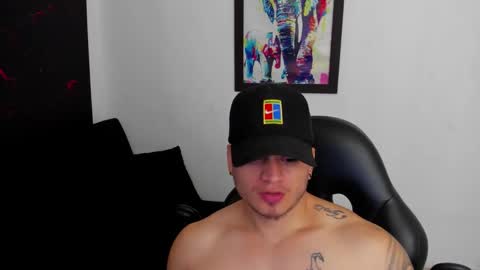 Snapshot of mikke_love chatting on October 2025 04:08:01 PM MIKKE online show from October 2025 04:08:01 PM