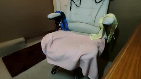 Snapshot of mikky36b chatting on February 2025 02:02:01 PM Michael online show from February 2025 02:02:01 PM