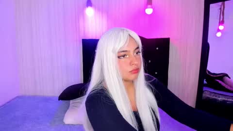   miku katsuragi  online show from November 2025 07:08:02 PM