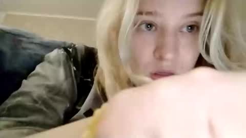 Mila 420 online show from March 2026 08:35:02 PM