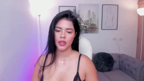 mila_blaze online show from September 2025 01:01:01 PM