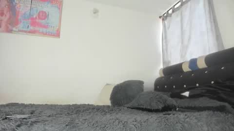 Mila Dash online show from March 2025 10:32:02 PM