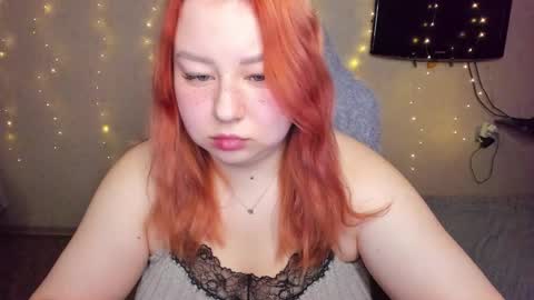 Mila shy sensual person  online show from December 2025 08:18:01 AM