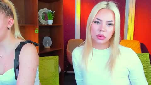 mila_glow online show from March 2026 12:42:01 PM