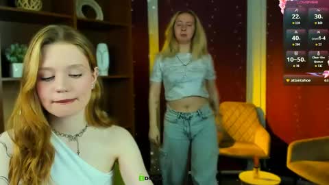 Snapshot of mila_glow chatting on May 2026 06:45:02 PM mila_glow online show from May 2026 06:45:02 PM