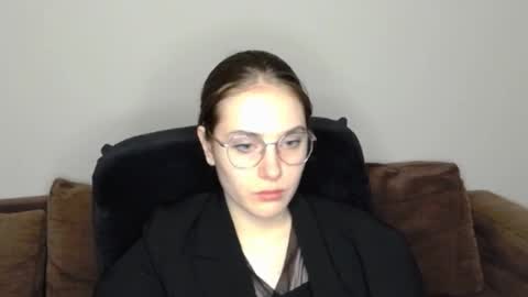 mila_keyy online show from March 2026 08:37:02 PM