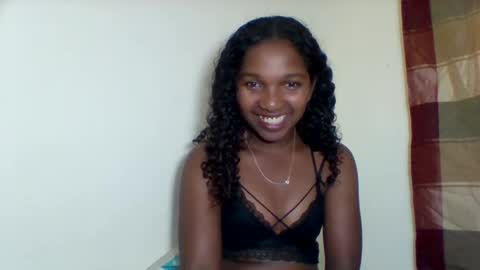 mila_lunah online show from April 2026 03:53:01 AM