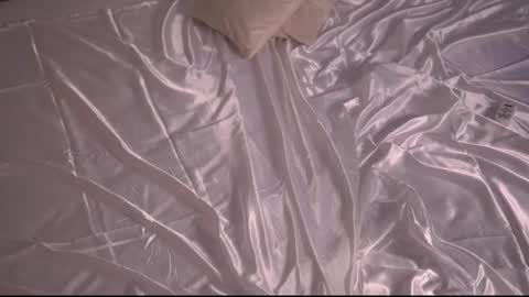 mila may  online show from March 2025 10:24:02 AM