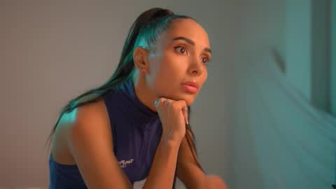 mila may  online show from September 2025 10:47:01 PM