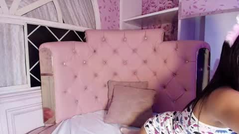 laura online show from February 2026 03:39:01 AM