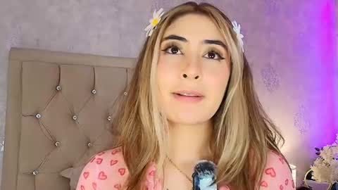 Snapshot of mila_smirnovavk chatting on June 2026 05:23:02 AM MILA online show from June 2026 05:23:02 AM
