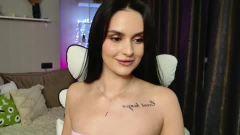 Mila online show from May 2026 07:45:02 PM