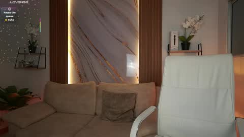 Snapshot of milacrave chatting on November 2025 11:43:02 AM milacrave online show from November 2025 11:43:02 AM